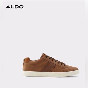 Mens Lovericia Low Top Sneaker